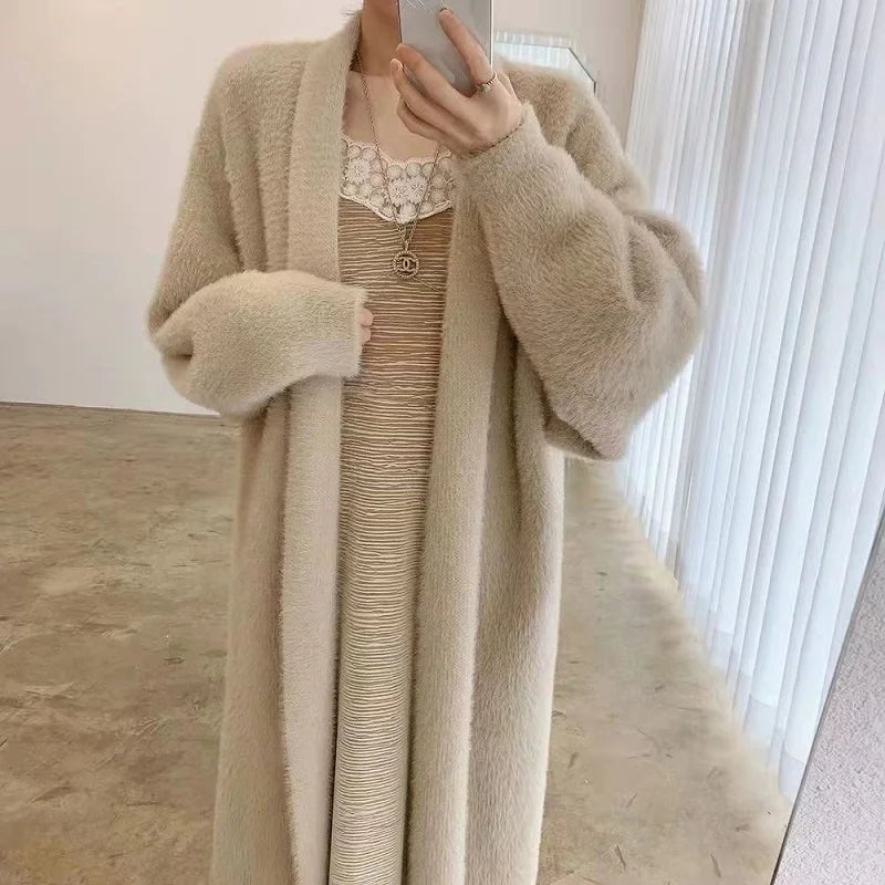 Chic White Long Cardigan for Women - 2024 Winter Knitted Cashmere Sweater Coat in Cozy Vintage Style