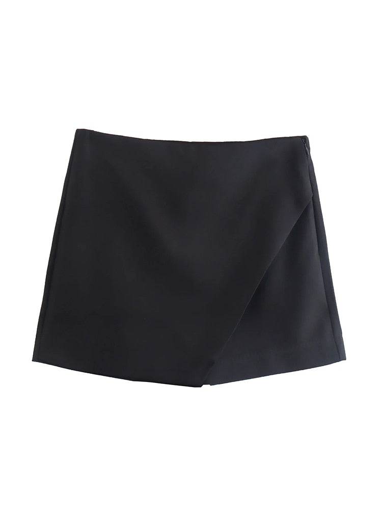 Effortlessly Chic Shorts - Veronica Luxe